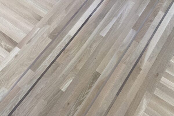 Hardwood floor installation and refinishing LUKS Construction Seattle, Bellevue, Redmond, Mercer Island, Sammamish, Issaquah