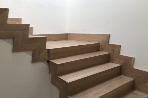 Custom hardwood stairs hardwood installation and finishing LUKS Construction Seattle, Bellevue, Redmond, Kirkland, Issaquah, Sammamish, Redmond & Mercer Island
