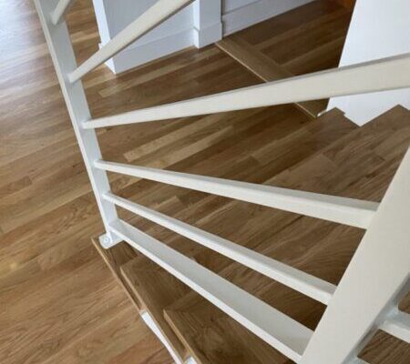 Hardwood stair installation and refinishing Seattle, Bellevue, Redmond, Kirkland, Issaquah, Sammamish, Redmond & Mercer Island